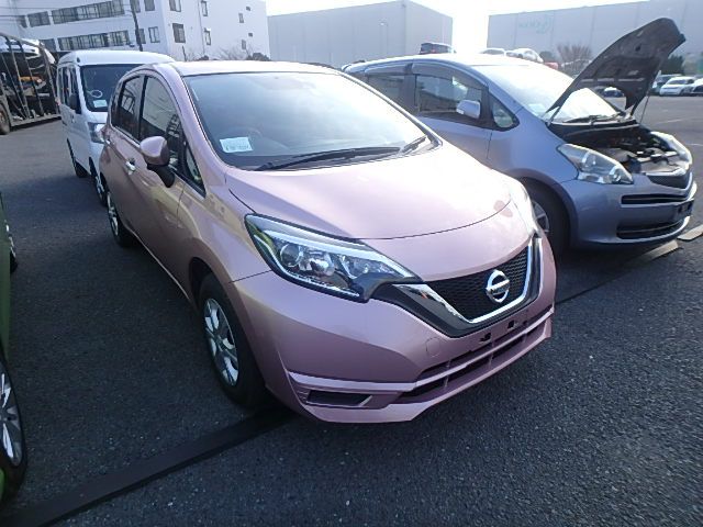 nissan note pink